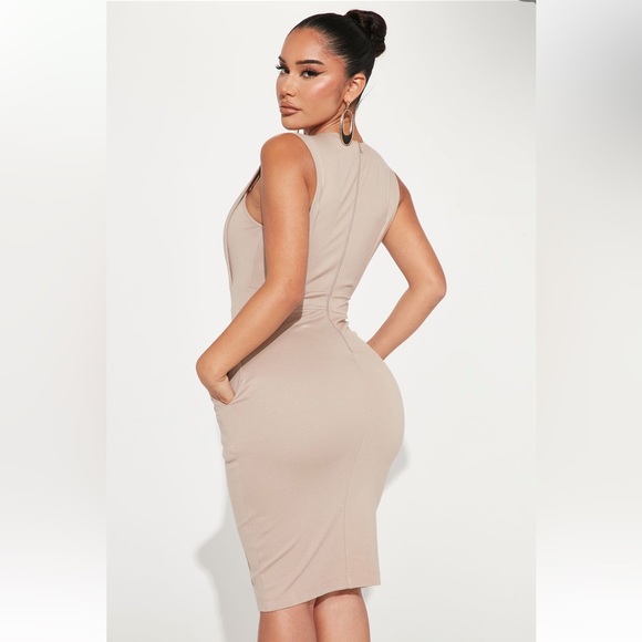 NWT - Fashion Nova: Taupe - Cubicle Cutie Midi Dress - Picture 3 of 3